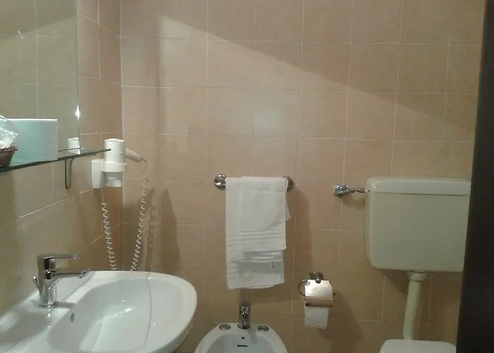 伊甸园酒店 维尼奥拉