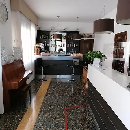 Hotel Eden