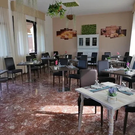 Eden Hotel