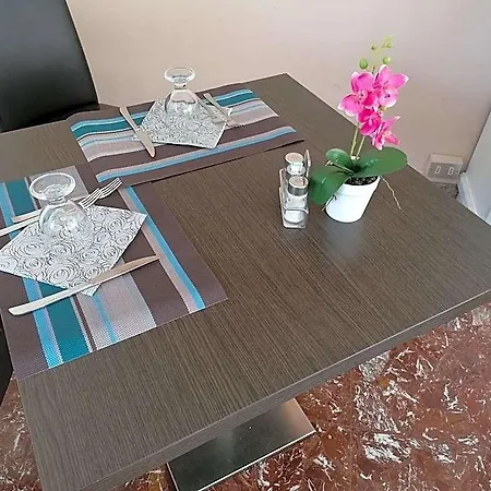 Eden Ξενοδοχείο